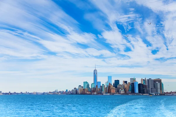 Panorama von Hudson und Manhattan Wolkenkratzern — Stockfoto