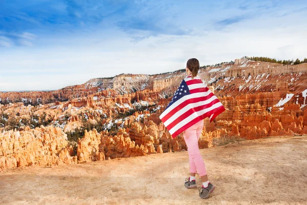 Woman wears USA flag — 图库照片