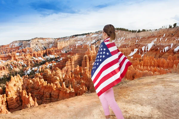 美国国旗的女人 — 图库照片