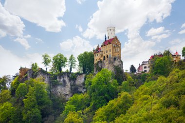 Cliff, Almanya üzerinde Lichtenstein kale görünümü