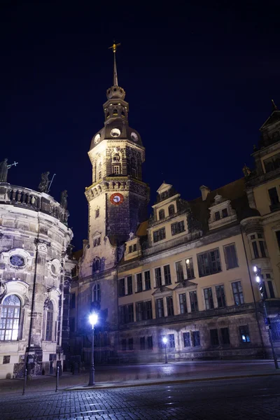 Clock tower in Dresden on Theaterplatz square — Stock Photo, Image