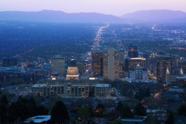 Gece boyunca Utah Capitol görünümü