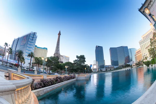 Eiffel Tower, Planet Hollywood from Bellagio — Stock Photo, Image