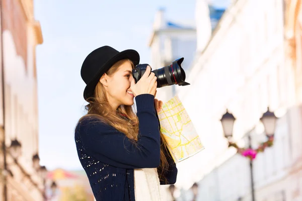 Young woman in retro outfit — Stock Photo, Image