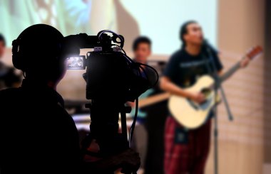 Sahne Alanı'nda bir konser çekim kameraman