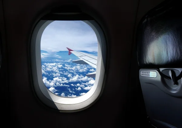 Siège fenêtre avion avec vue — Photo