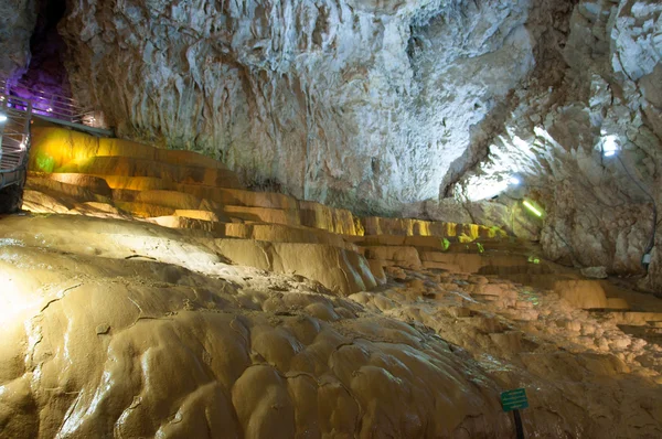 Cave, Stopic, Sırbistan