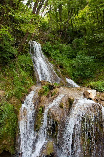 Cascade de montagne, Serbie — Photo