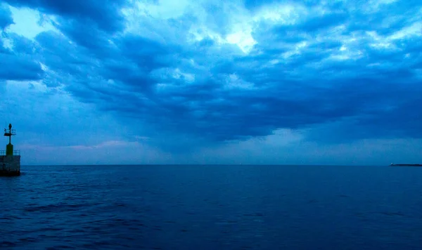 Cielo Nubes Sobre Mar Adriático Puesta Sol Mar Imagen —  Fotos de Stock
