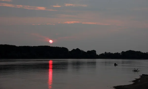 Coucher de soleil sur le Danube — Photo