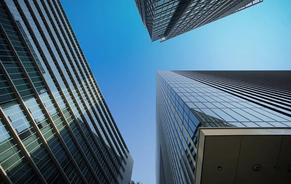 Modern Skyscraper City Clear Blue Sky — Stock Photo, Image