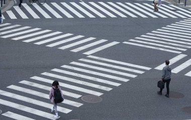 Şehir sokaklarının kesiştiği yer                               