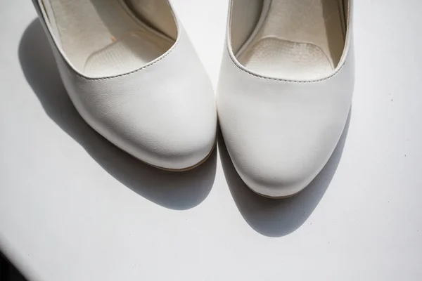 Belles chaussures de mariée — Photo