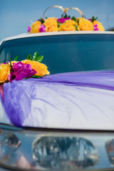 Διακόσμηση αυτοκινήτου γάμου — Φωτογραφία Αρχείου