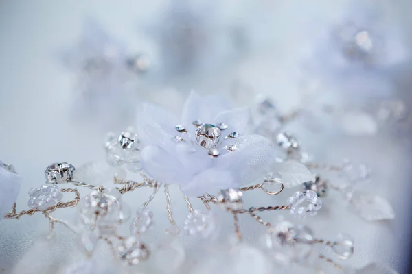 Lindo vestido de noiva — Fotografia de Stock