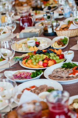 Bir olay partisi için tablo ayarlandı