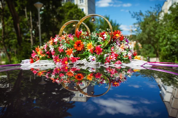 Hochzeitsauto-Dekoration — Stockfoto
