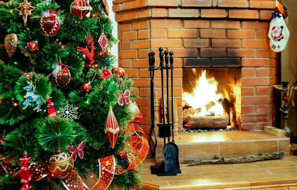 Fireplace on Christmas Eve — Stock Photo, Image