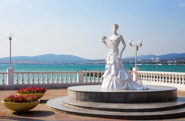 Sculpture White Bride of Gelendzhik in Russia — Stock Photo, Image