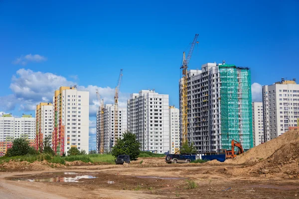 Construção de um novo bairro residencial — Fotografia de Stock