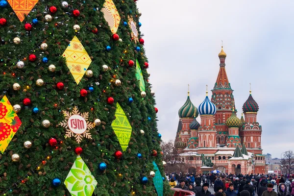 Kerstboom op het Rode plein in Moskou — Stockfoto