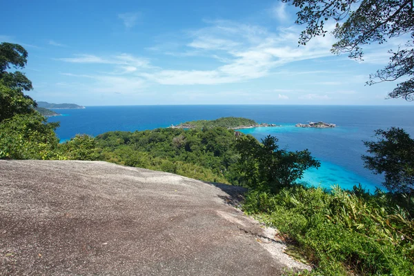 Strand van Similan Koh Miang eiland in nationaal park — Stockfoto