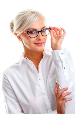 siyah gözlük güzel kadın