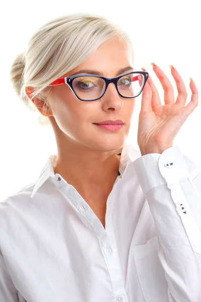 Hermosa mujer en gafas de vista negras — Foto de Stock