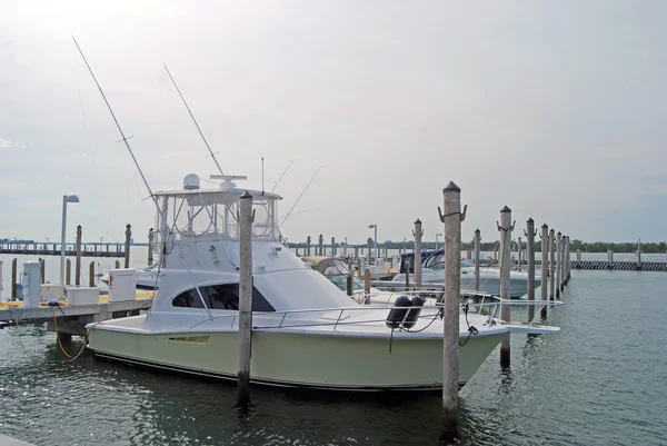 Fishing Boat Docked at a Marina in Southeast Florida — Stock Photo, Image