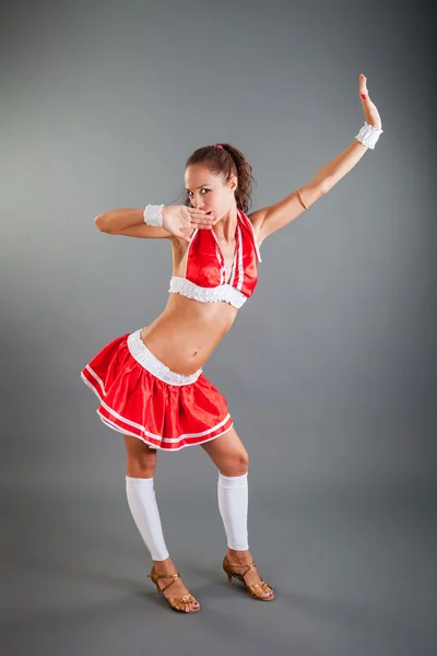 Fille en costume de danse rouge — Photo