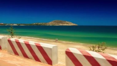 kamera yol boyunca hareket eder. 