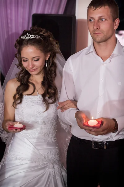 Groom and  bride — Stock Photo, Image