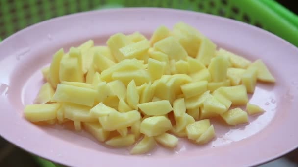 Patate tritate grossolanamente — Video Stock