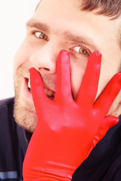 Hombre guapo con guante rojo — Foto de Stock