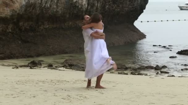 Felice sposa e sposo — Video Stock