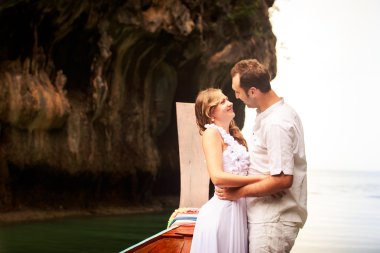 Sarışın gelin bak yakışıklı damat