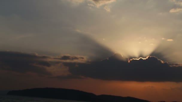 Dramatiska havet solnedgång — Stockvideo