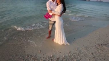 sığ suda gelin ve damat