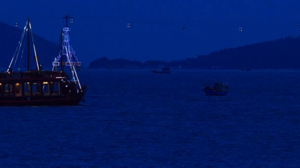 Porto industrial à noite — Vídeo de Stock