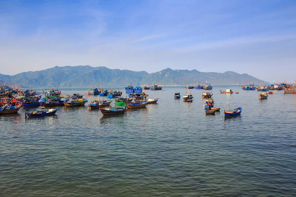 Vietnamesiska flytande båtar — Stockfoto