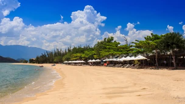 Isla balneario tropical — Vídeo de stock