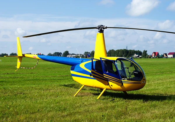 Hélicoptère privé jaune Images De Stock Libres De Droits
