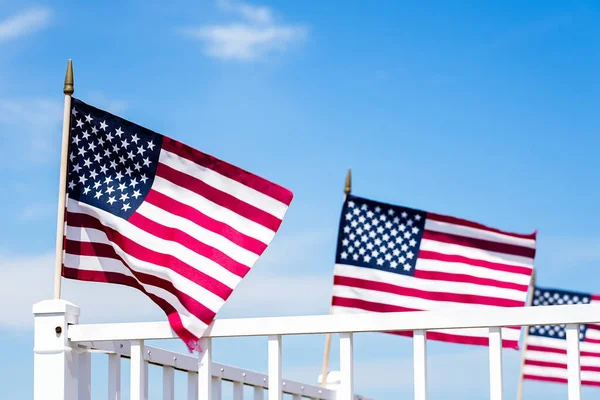 Banderas Americanas Cielo Azul —  Fotos de Stock