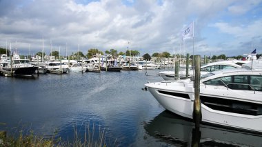NORWALK, CT, ABD - 23 Eylül 2021: Progressive Norwalk Boat Show One Day, show 23-26 Eylül 2021
