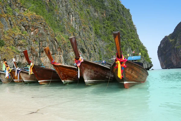 PhiPhi Maya Bay vista panorámica, durante el día, Tailandia, phuket —  Fotos de Stock