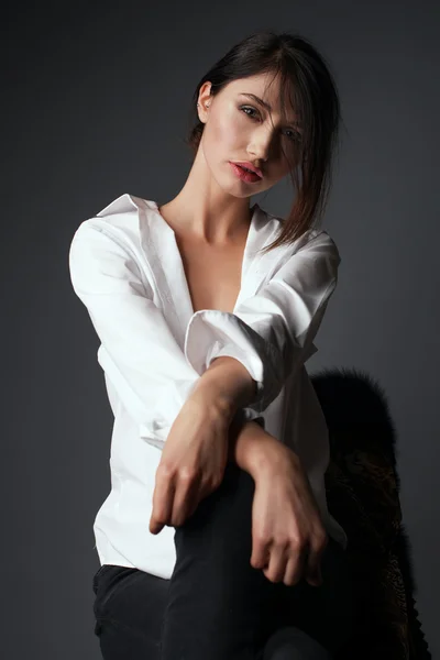 Portrait of stylish woman posing — Stock Photo, Image