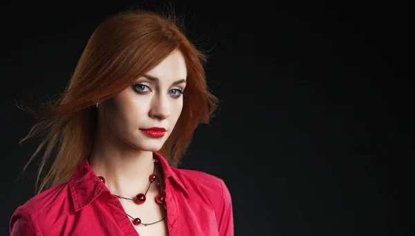 Portrait of beautiful redhead woman. — Stock Photo, Image