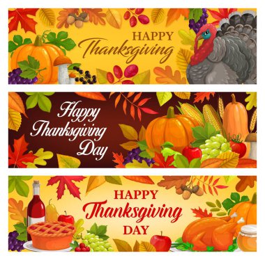 Şükran Günü 'nde hindi, sonbahar hasat balkabağı, mantarlı mısır ve üzümlü ve düşen yapraklı akçaağaç, meşe veya kavak ağacı ve Rowan' la huş ağacı olan taşıyıcı afişler. Tebrik ederim.