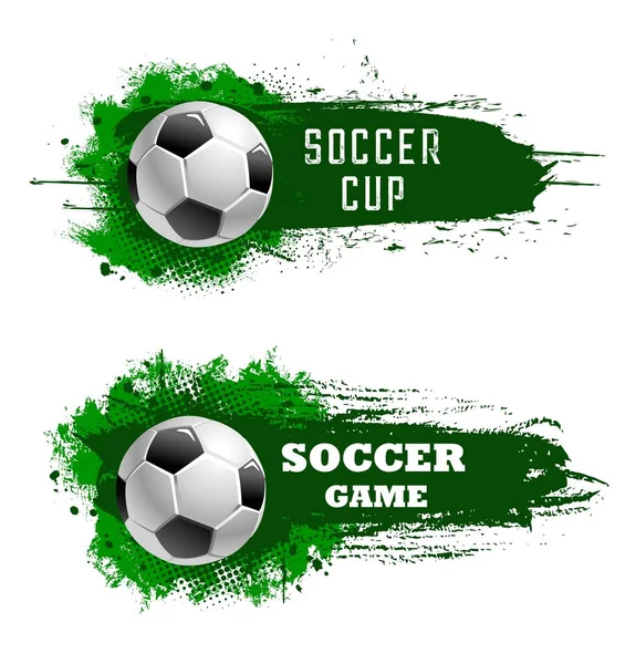 足球杯 锦标赛或足球比赛的矢量图标 现实的飞球在绿地痕迹 3D足球飞向球门 足球联赛 球队和球迷俱乐部的标志 — 图库矢量图片
