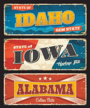 Amerikan eyaletleri, Idaho, Iowa ve Alabama vintage taşıyıcı pankartları, seyahat yeri işaretleri. Retro grunge tahtaları, üzerinde tipografi olan eski panolar. ABD şahin, pamuk ve mücevher eyaletleri